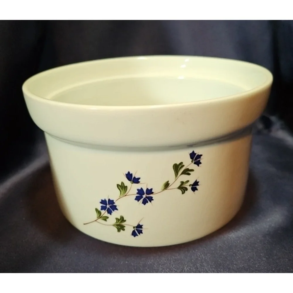 BIA Cordon Bleu Casserole Dish Hand-Decorated USA